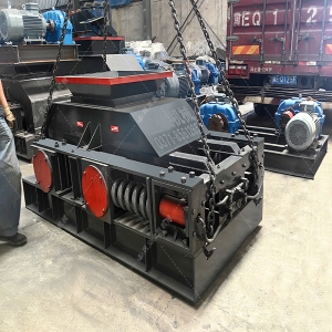 2PG86对辊破碎机发货 中型破碎机设备发往浙江