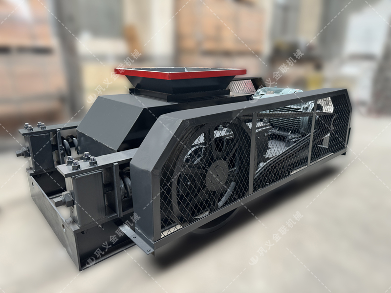 不挑食的 “实力派”：双齿辊破碎机如何轻松应对矿石开采中的多样物料？​